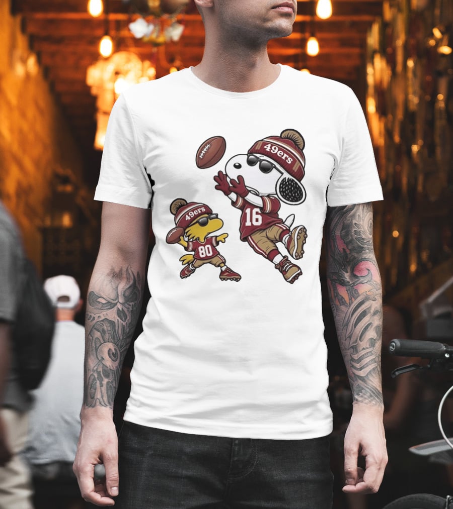 San Francisco 49ers Snoopy Woodstock Football Players Number 16 80 T-Shirt
