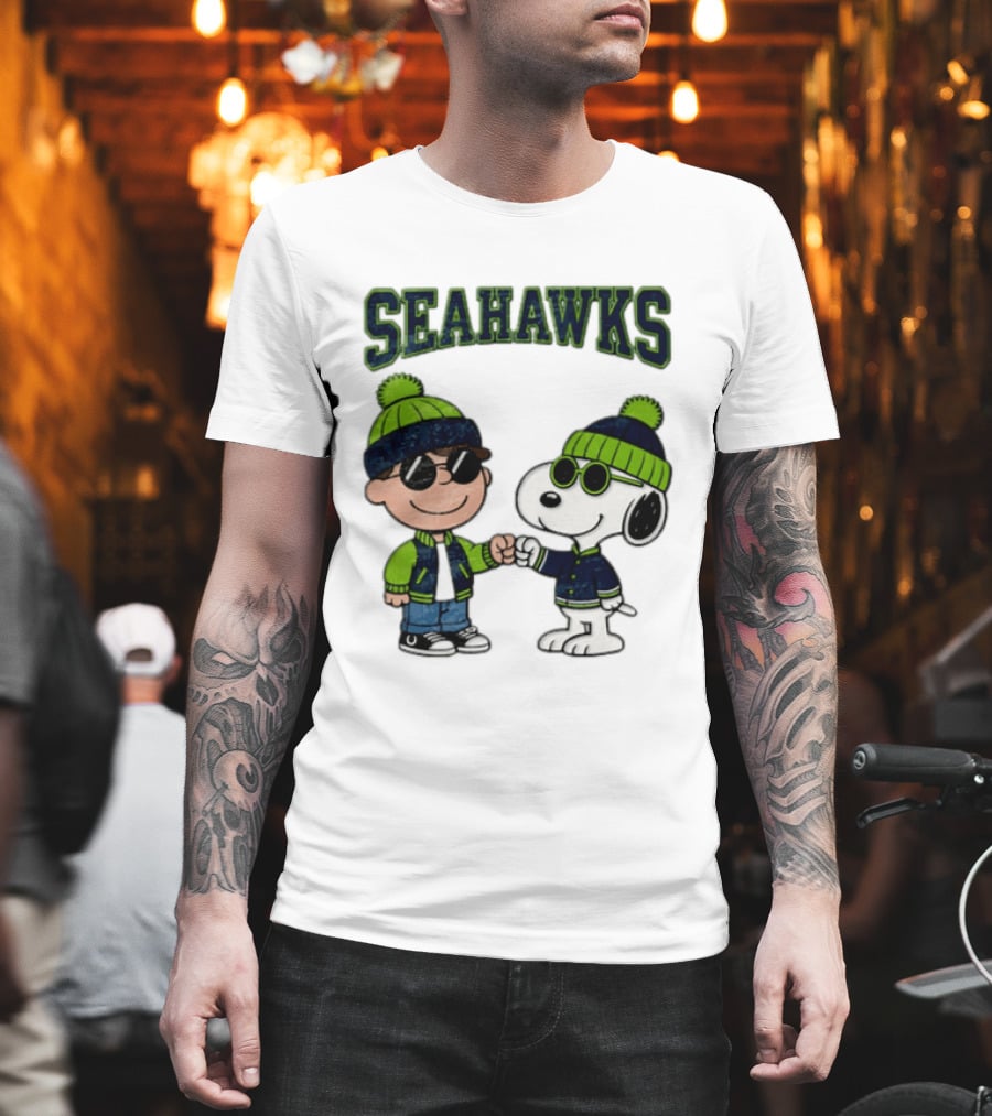 Seattle Seahawks Charlie Brown Snoopy Fist Bump Fan Gear T-Shirt