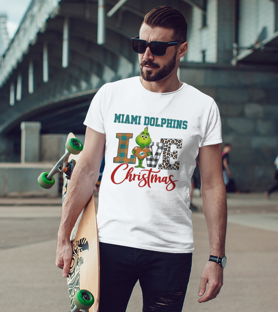 Miami Dolphins Grinch Holding Heart Love Christmas Checkered Leopard T-Shirt