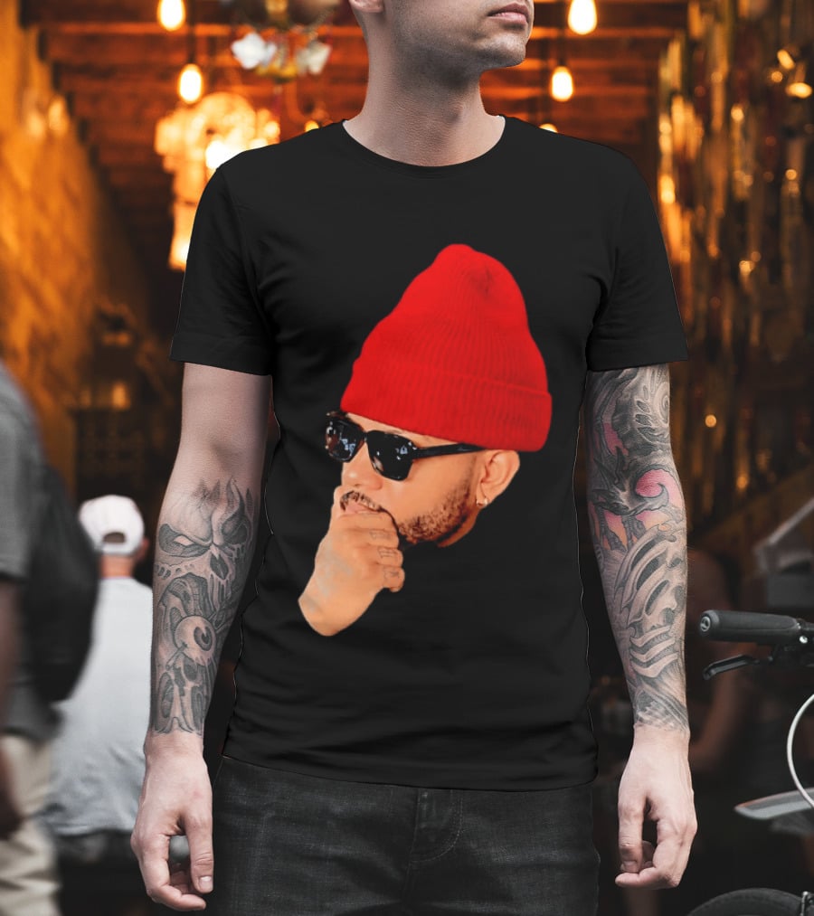 Bryson Tiller Wearing Red Beanie And Sunglasses T-Shirt