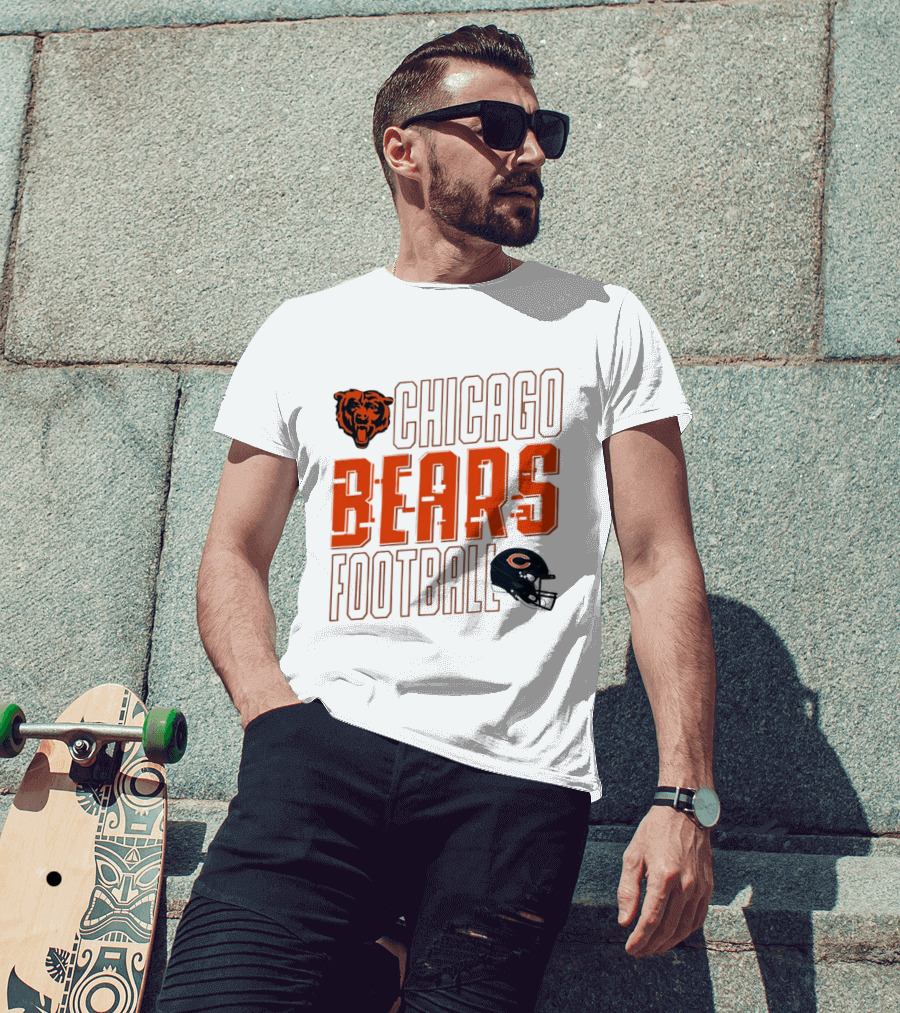 Chicago Bears Football Team Vintage Bear Helmet T-Shirt