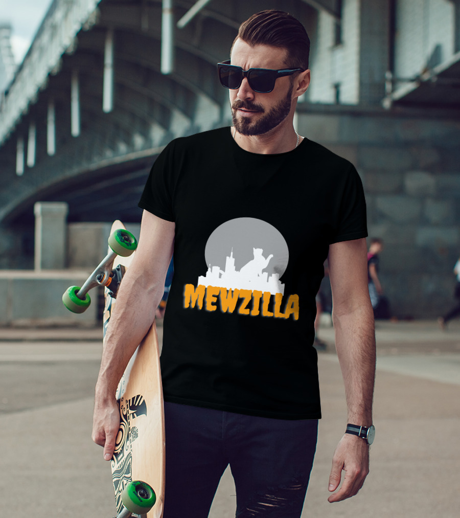 Mewzilla Cat Silhouette Over City Skyline Full Moon T-Shirt
