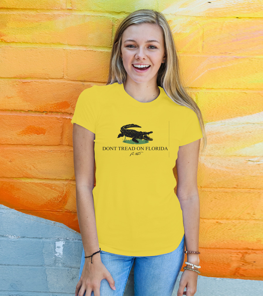 Gov Ron Desantis Dont Tread On Florida Crocodile Symbol And Signature T-Shirt