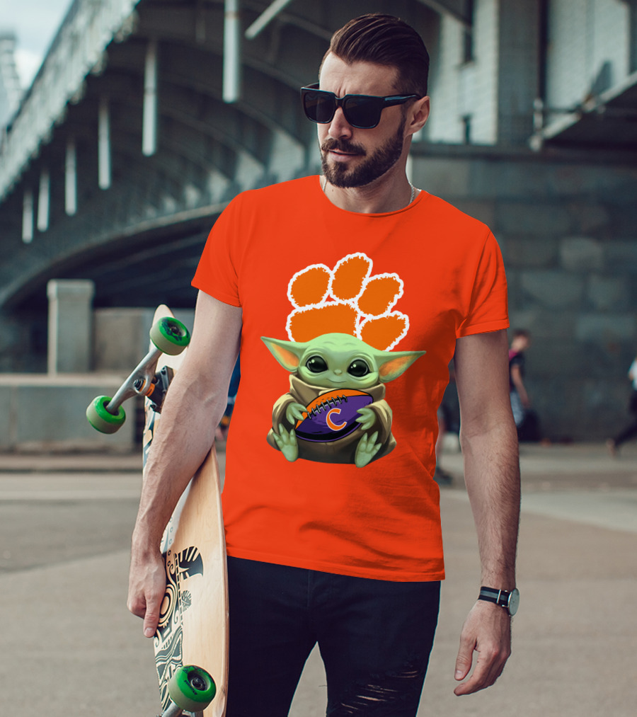 Clemson Tigers Baby Yoda Football Fan T-Shirt