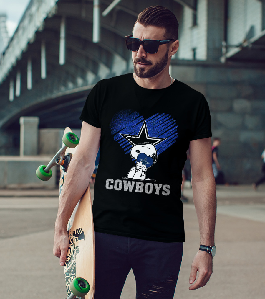 Snoopy Hugging Heart Dallas Cowboys Star T-Shirt