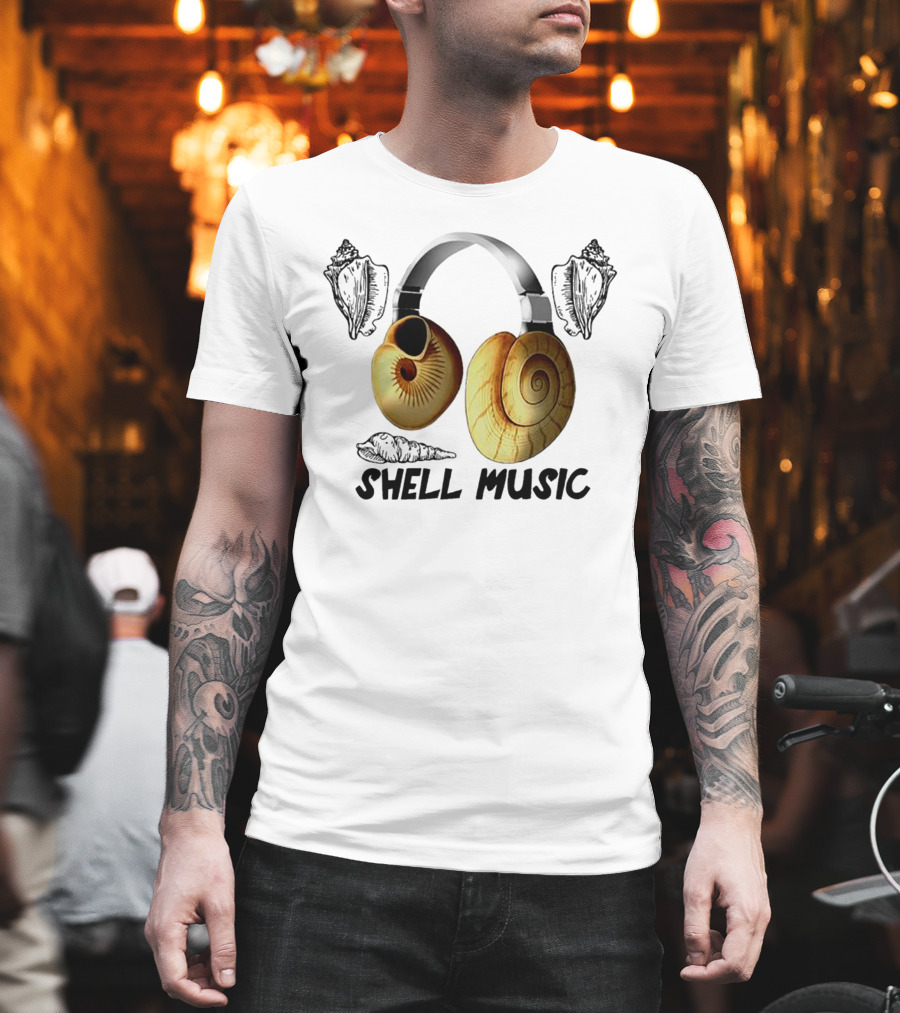 SHELL MUSIC Conch Headphones Nautical Shells Motif T-Shirt