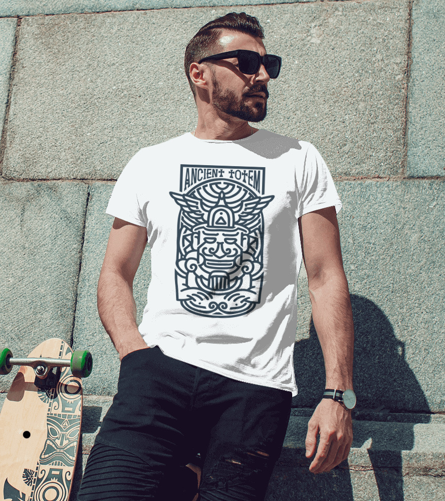 Ancient Totem Monoline Totem Pole Owl Totem Tribal Neon T-Shirt