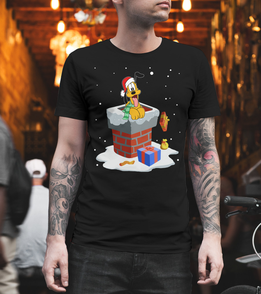 Pluto Christmas Chimney Santa Hat Holiday Scene T-Shirt