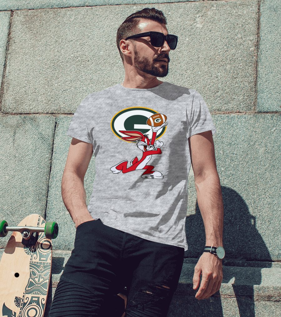 Green Bay Packers Bugs Bunny Holding Football T-Shirt