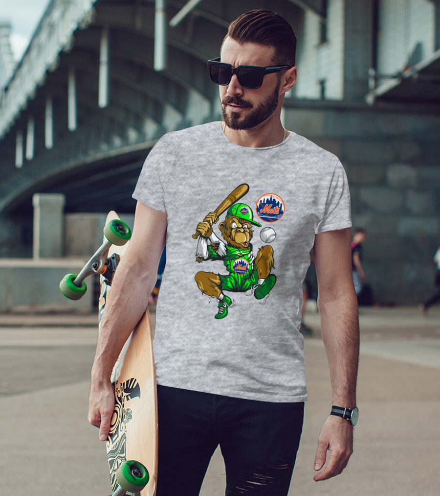 New York Mets Baseball Gorilla With Bat And Ball T-Shirt