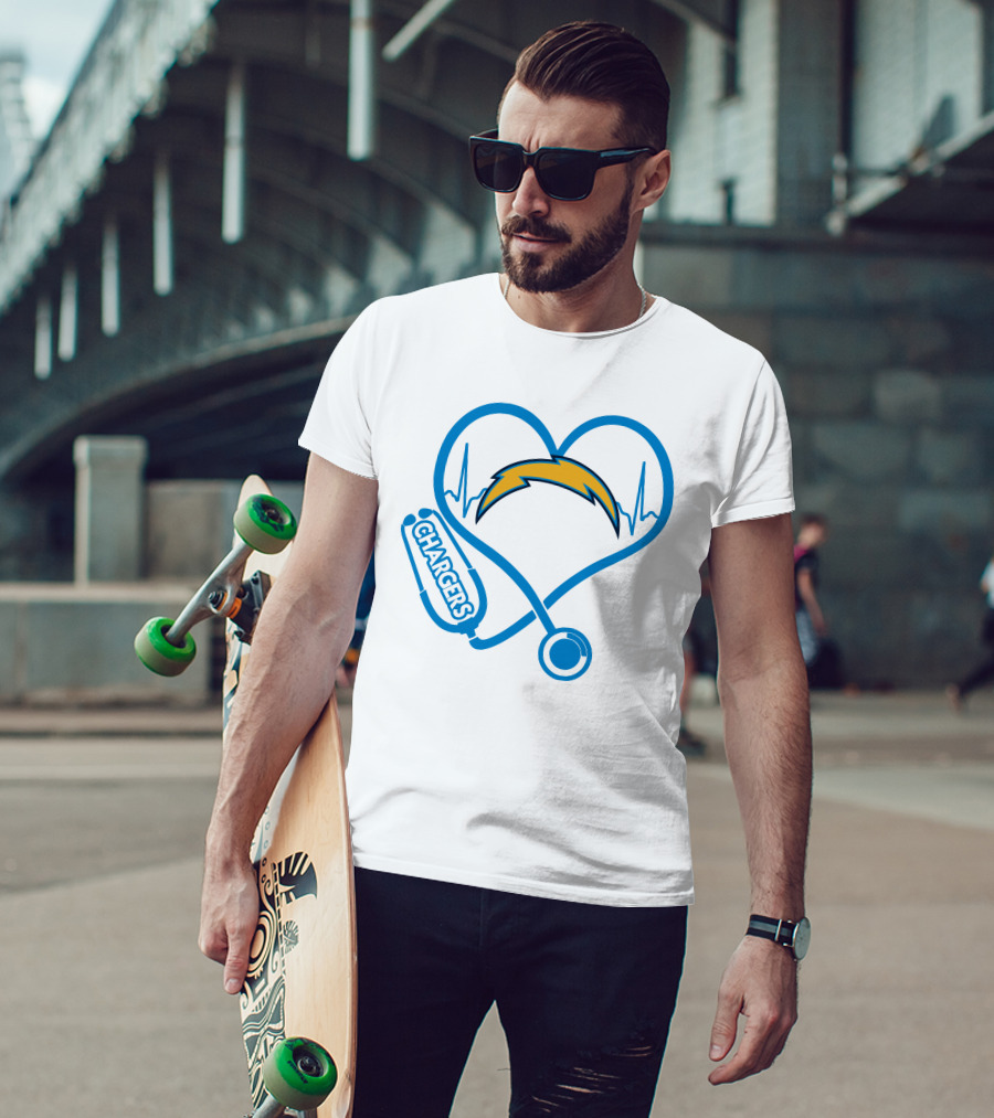 Nurse Love Chargers Heartbeat Stethoscope Football Fan T-Shirt
