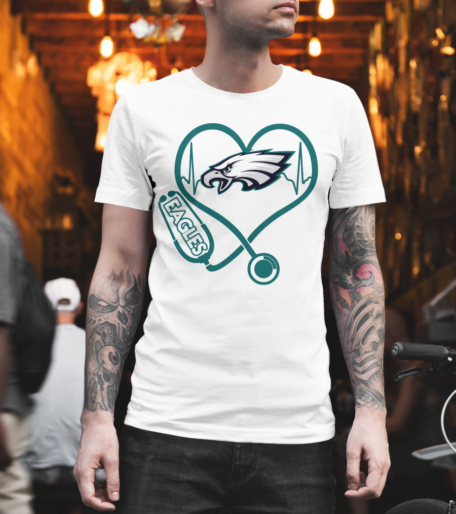 Philadelphia Eagles Stethoscope Heart Nurse Love T-Shirt