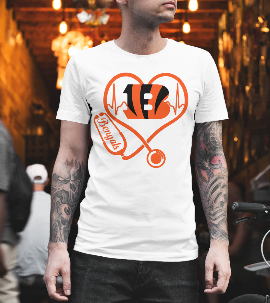 Nurse Heart Cincinnati Bengals Stethoscope Love 13 T-Shirt