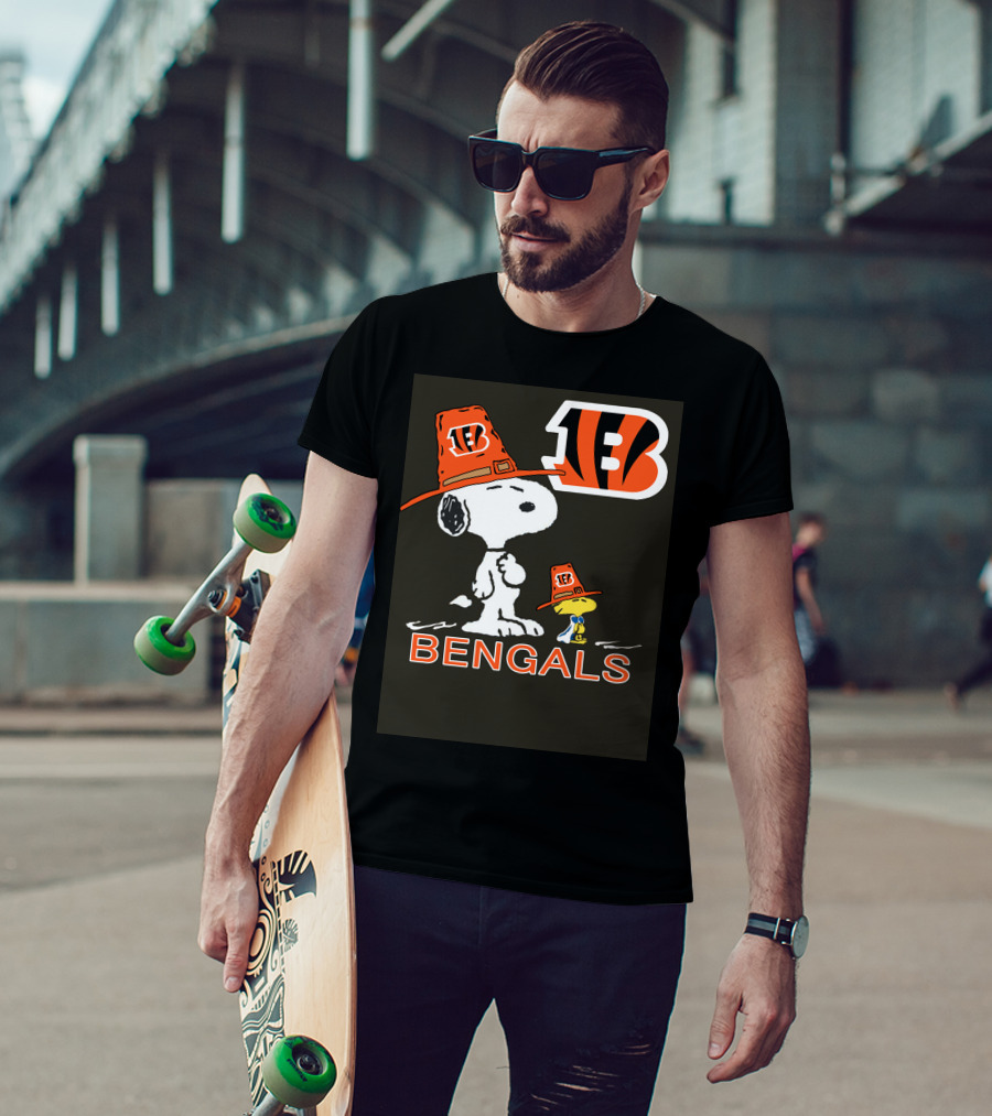 Bengals Snoopy And Woodstock In Team Hats T-Shirt