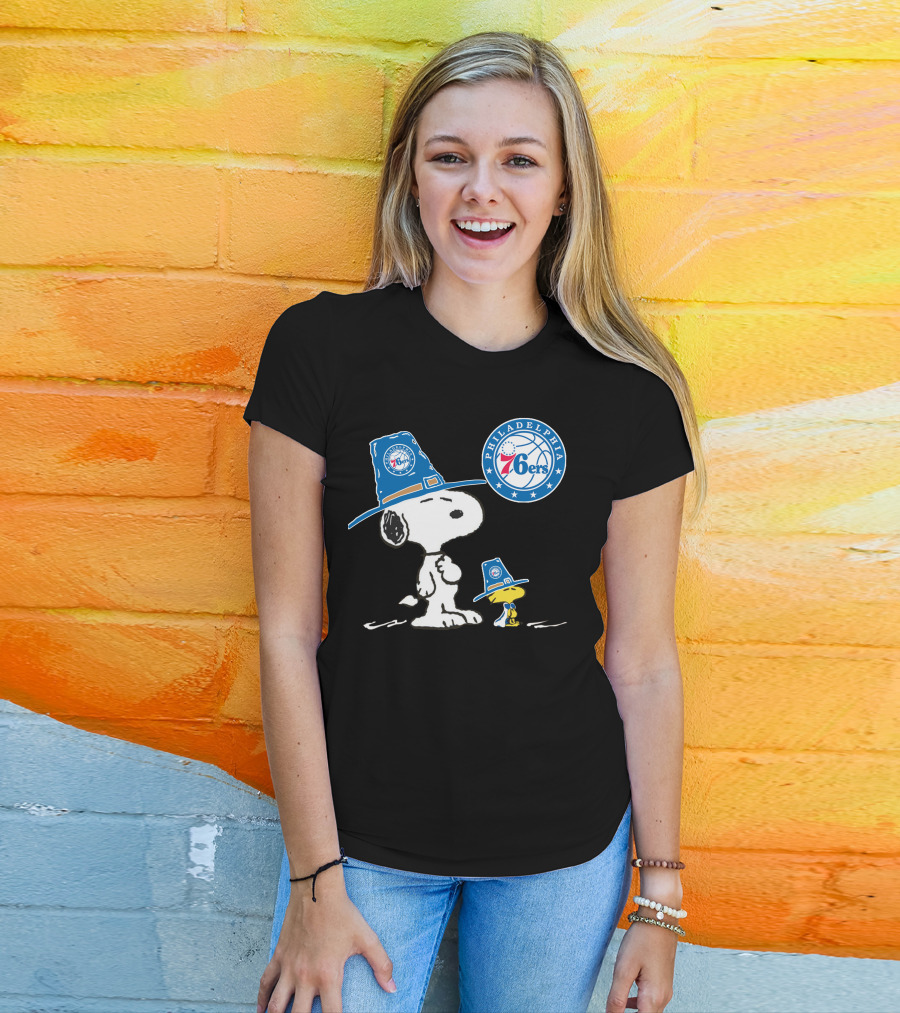 Philadelphia 76ers Snoopy Woodstock Pilgrim Hat Basketball T-Shirt