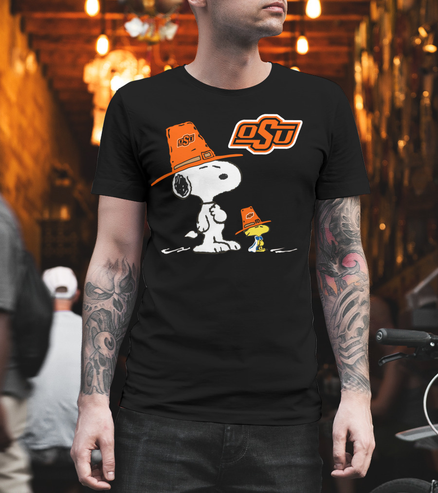 Oklahoma State Cowboys Snoopy OSU Hat Peanuts T-Shirt