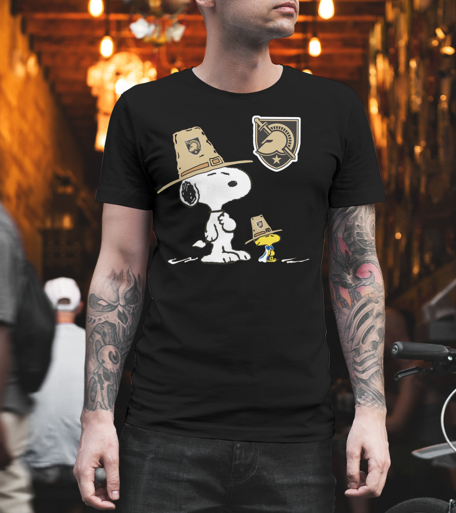 Snoopy and Woodstock with Army Black Knights Logo in Pilgrim Hats T-Shirt