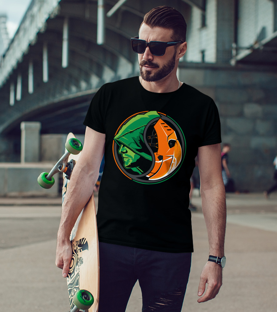 Green Arrow Slade Deathstroke Yin Yang T-Shirt