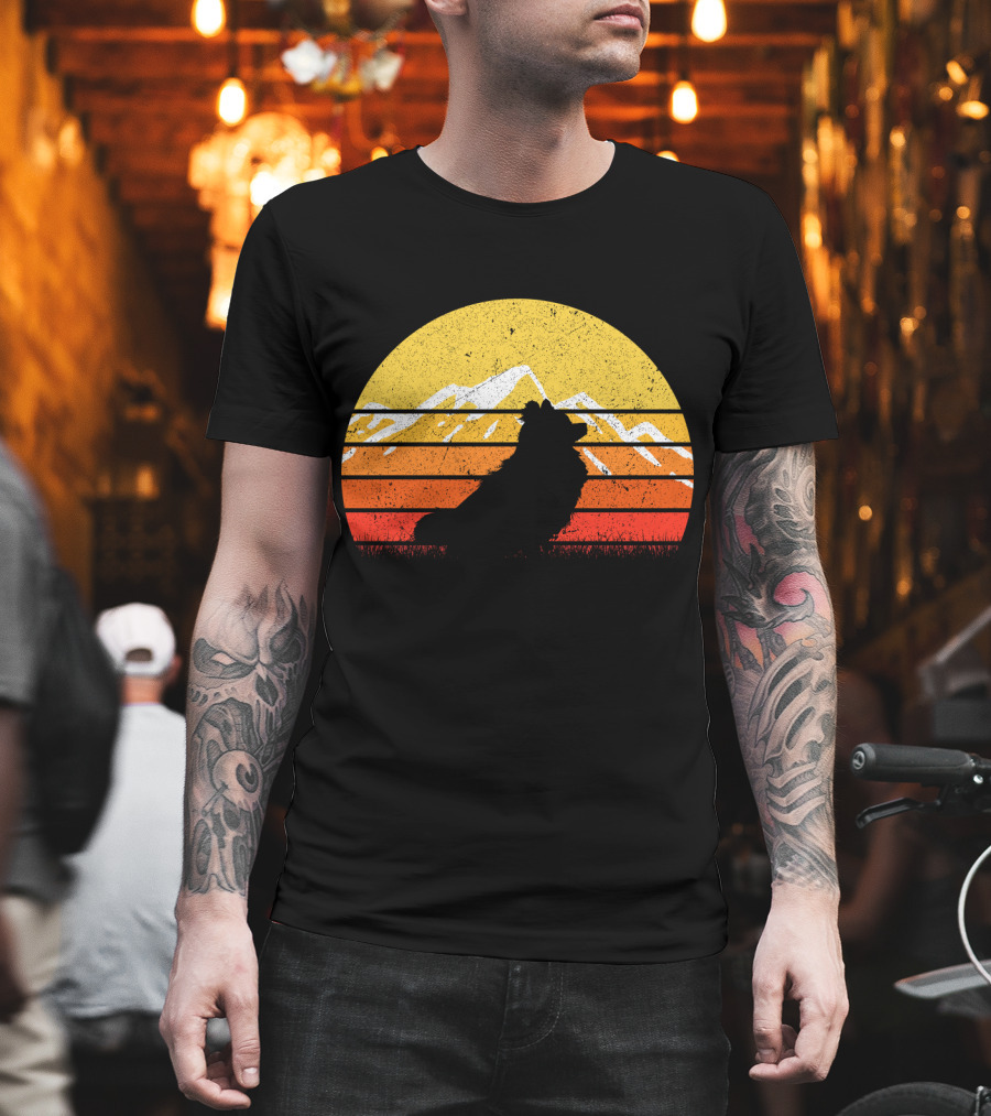 Retro Vintage Pomeranian Dog Sunset Silhouette with Mountain Background T-Shirt