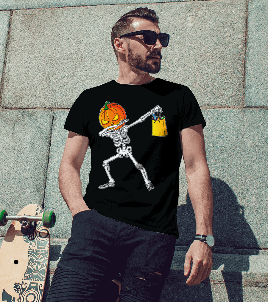 Funny Dabbing Skeleton With Pumpkin Head And Candy Bag For Halloween Kids T-Shirt