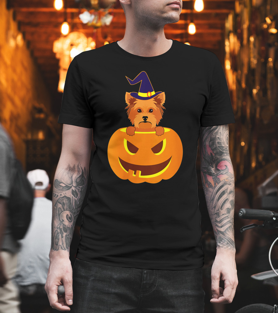 Yorkie Witch Hat Pumpkin Halloween Yorkshire Terrier T-Shirt
