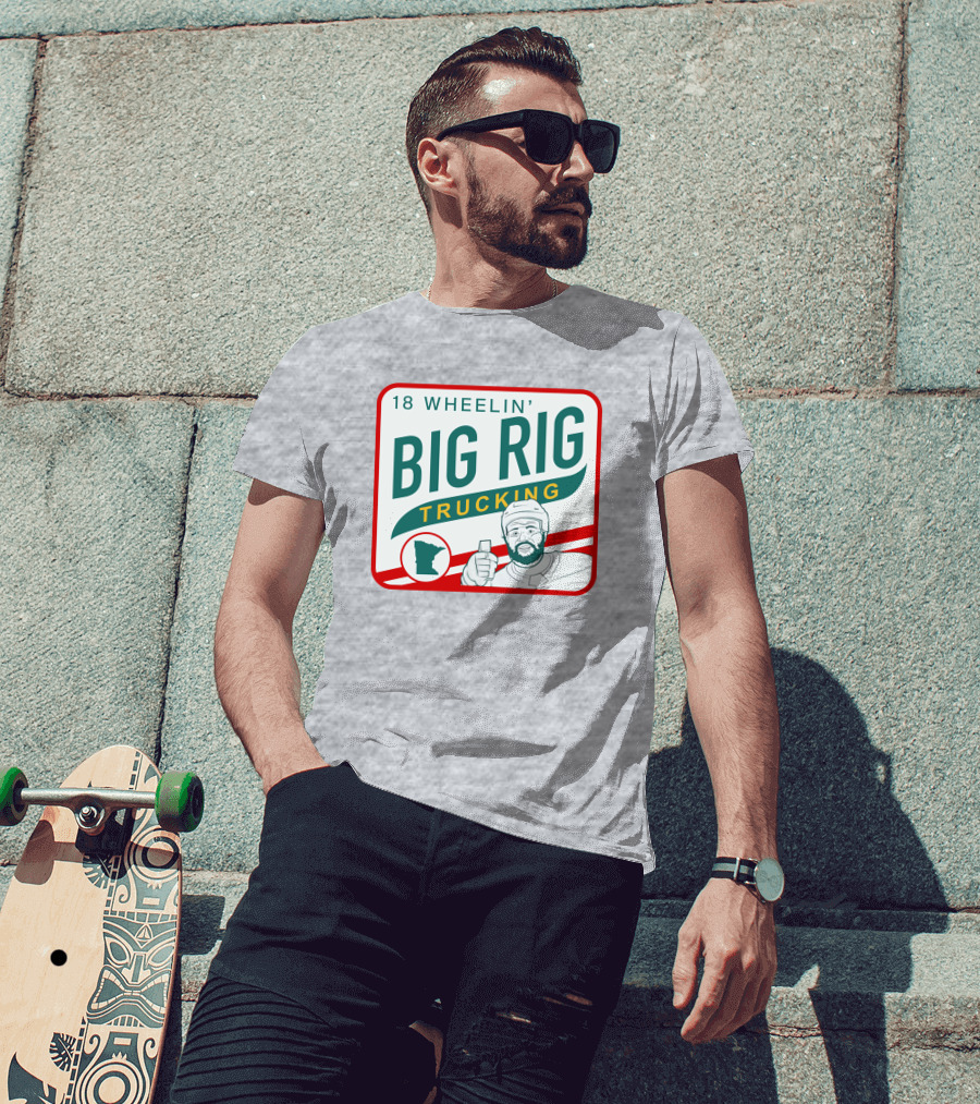 18 Wheelin' Big Rig Trucking Minnesota Driver Thumbs Up T-Shirt