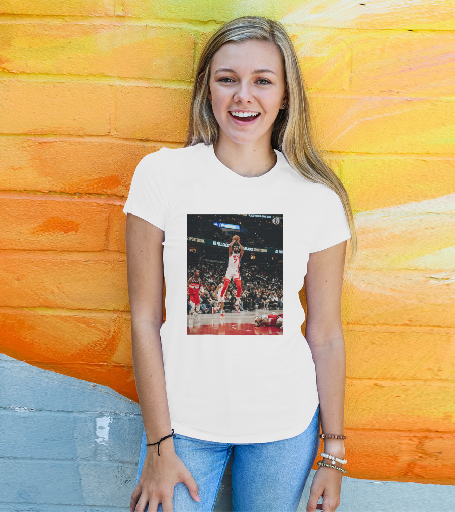 Kevin Durant Nets Dunk Against Washington Wizards NBA Action T-Shirt