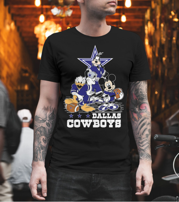 Mickey Mouse Donald Goofy Dallas Cowboys Football Stars T-Shirt Mickey Mouse Donald Goofy Dallas Cowboys Football Stars T-Shirt
