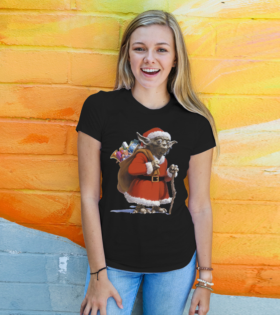Star Wars Santa Yoda Carrying Sack Of Presents T-Shirt