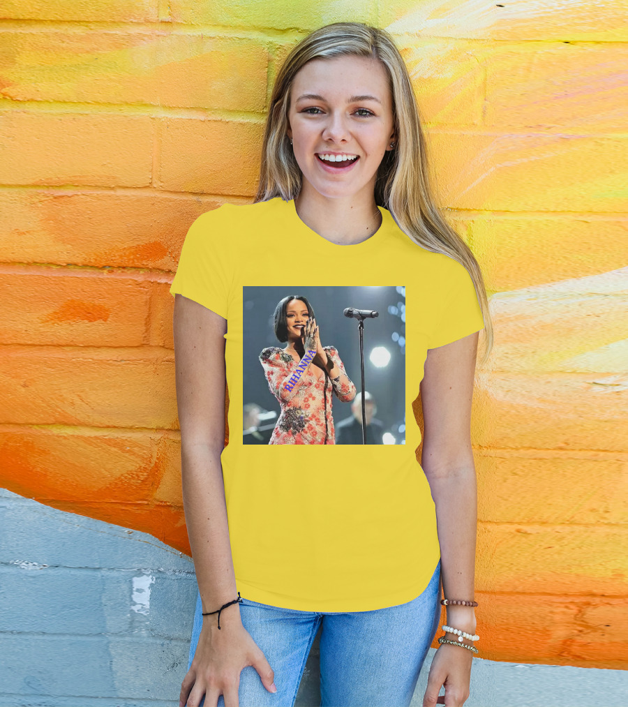Rihanna Singer Songwriter Actress Performance Floral Dress T-Shirt