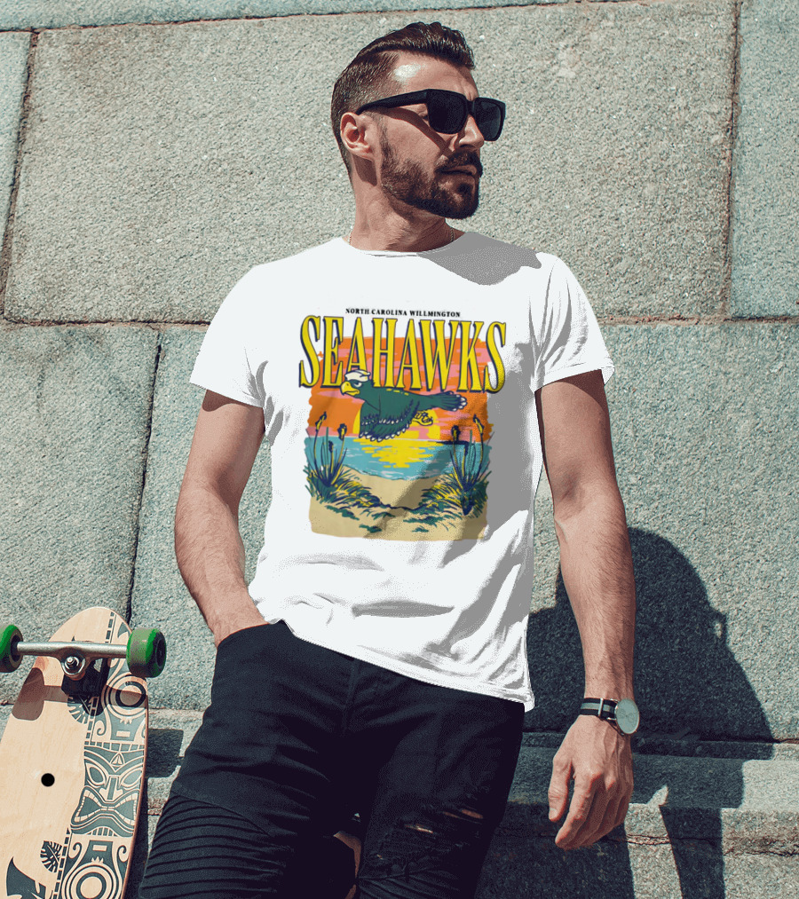 North Carolina Wilmington Seahawks Throwback Retro Beach Sunset Scene T-Shirt