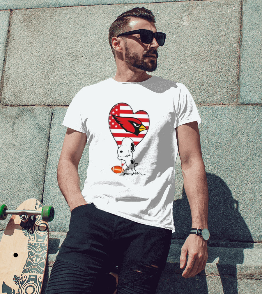 Arizona Cardinals NFL Football Peanuts Movie Snoopy Hugging Heart T-Shirt