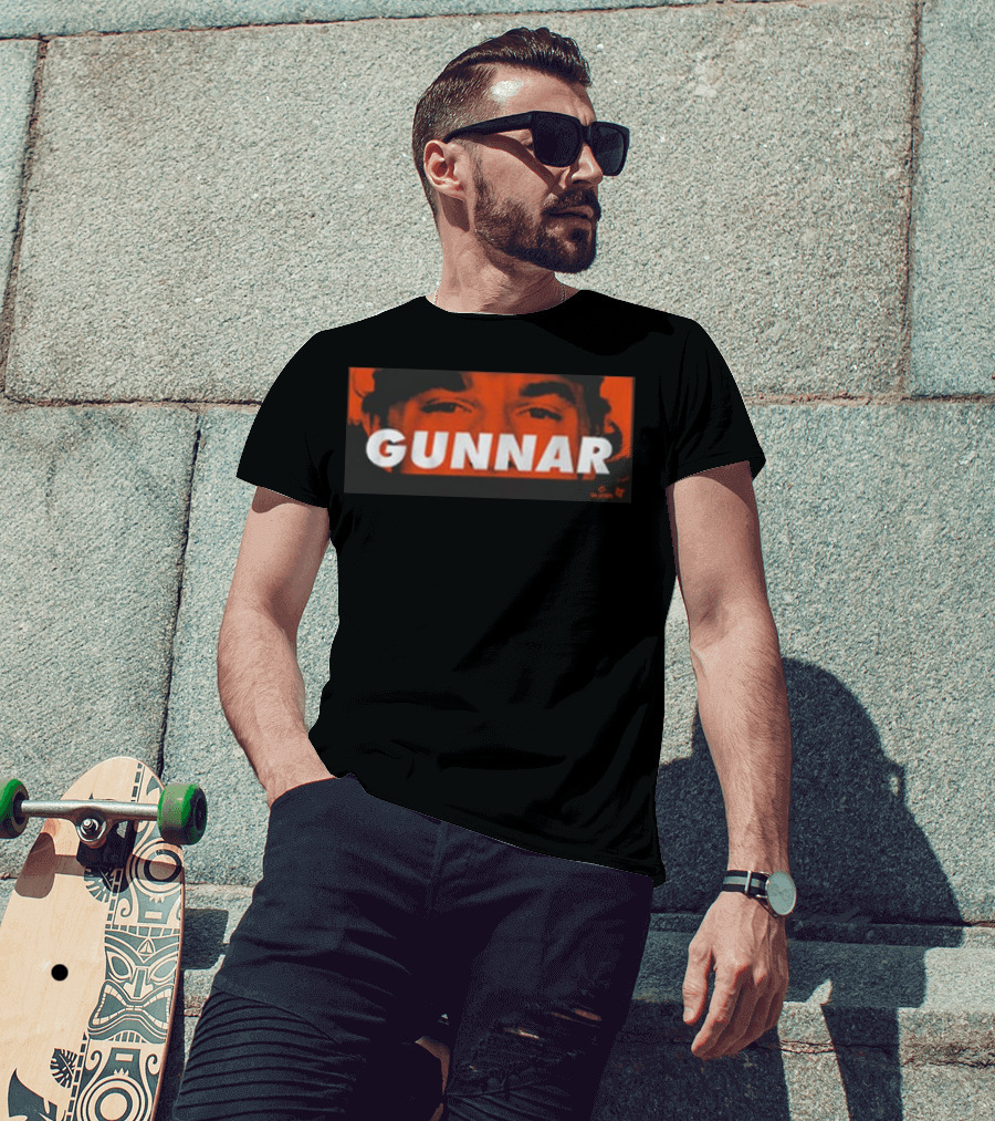 Gunnar Henderson Gunnar Eyes Red Face Close-Up T-Shirt