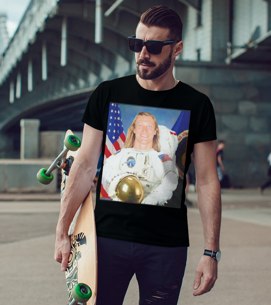 Trevor Lawrence Jacksonville Jaguars Win A Game Or Go To The Moon Astronaut USA Flag T-Shirt