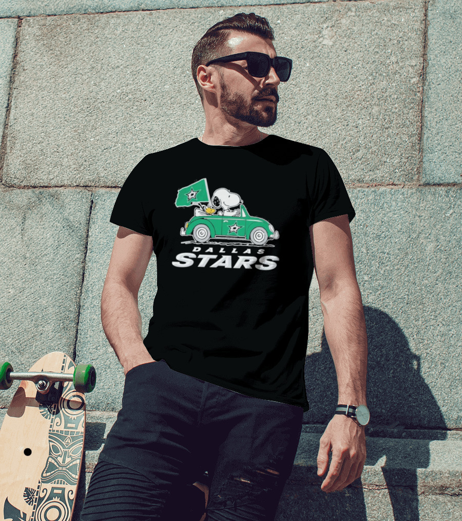 Snoopy And Woodstock Driving Green Car With Dallas Stars Flag T-Shirt