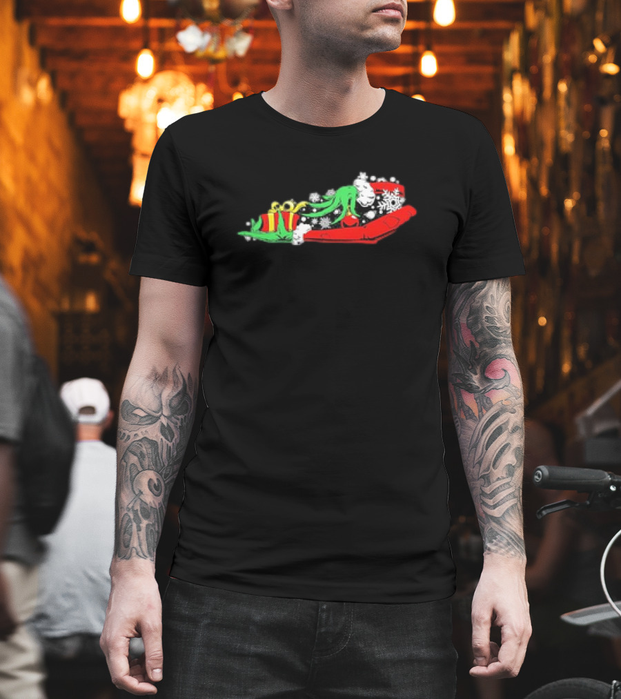 Kentucky Kentuckian Sleigh with Green Hand and Gifts Snowflakes T-Shirt