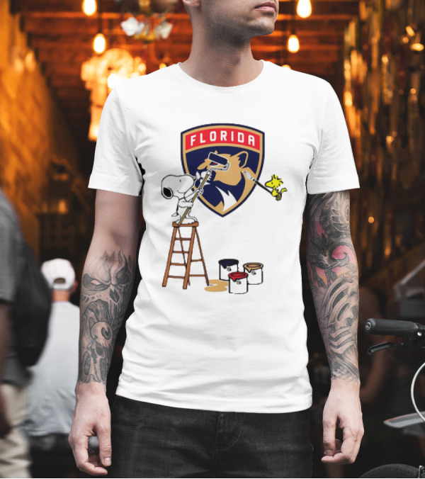 Snoopy and Woodstock Painting Florida Panthers T-Shirt Snoopy and Woodstock Painting Florida Panthers T-Shirt