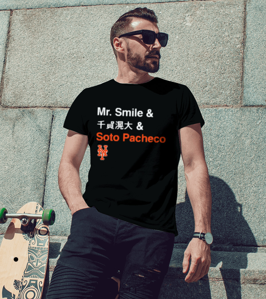 Mr. Smile New York Mets Logo Soto Pacheco T-Shirt