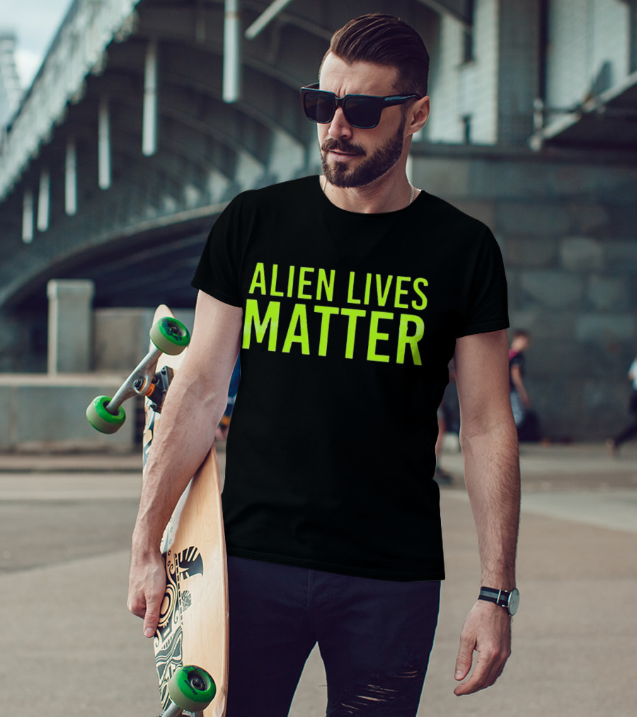 ALIEN LIVES MATTER T-Shirt