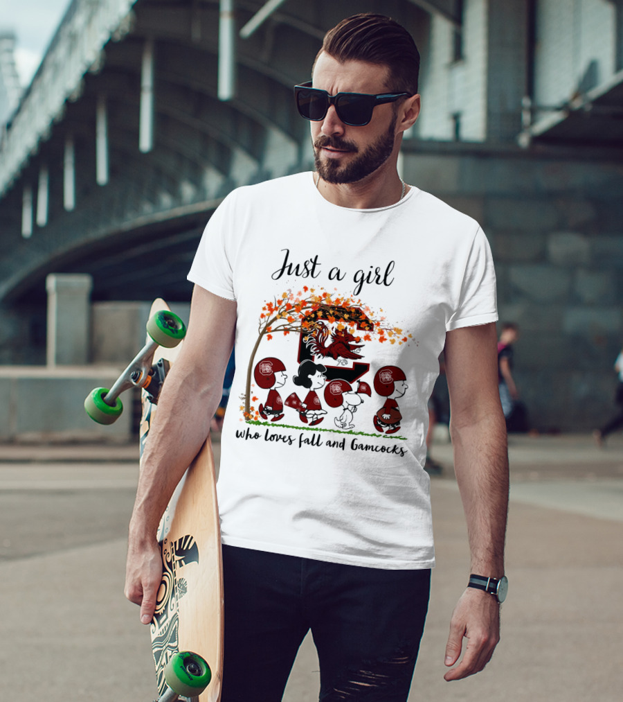Just A Girl Who Loves Fall And Gamecocks Peanuts Cartoon T-Shirt