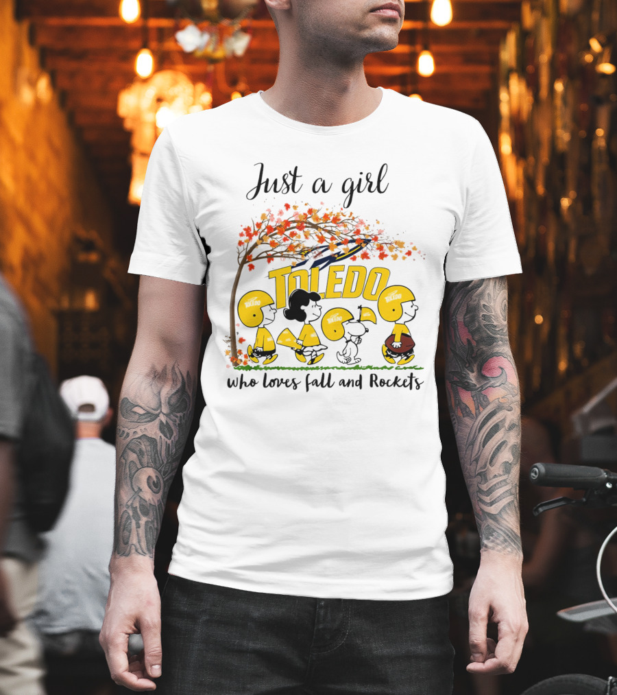 Just A Girl Who Loves Fall And Toledo Rockets Peanuts Cartoon T-Shirt