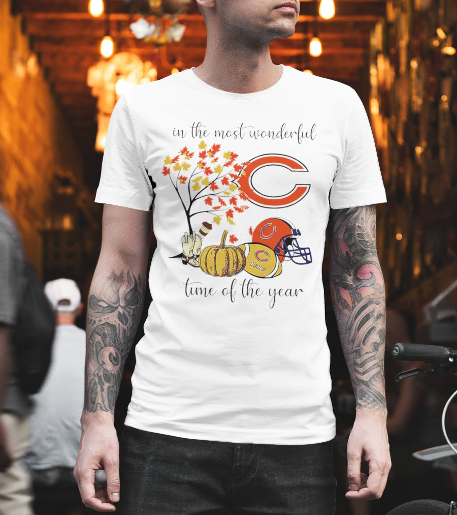 In The Most Wonderful Time Of The Year Chicago Bears Thanksgiving Helmets And Autumn Leaves T-Shirt