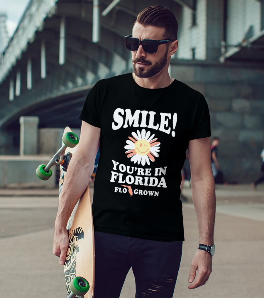 Smile You’re In Florida Flo Grown Daisy Map Fun T-Shirt