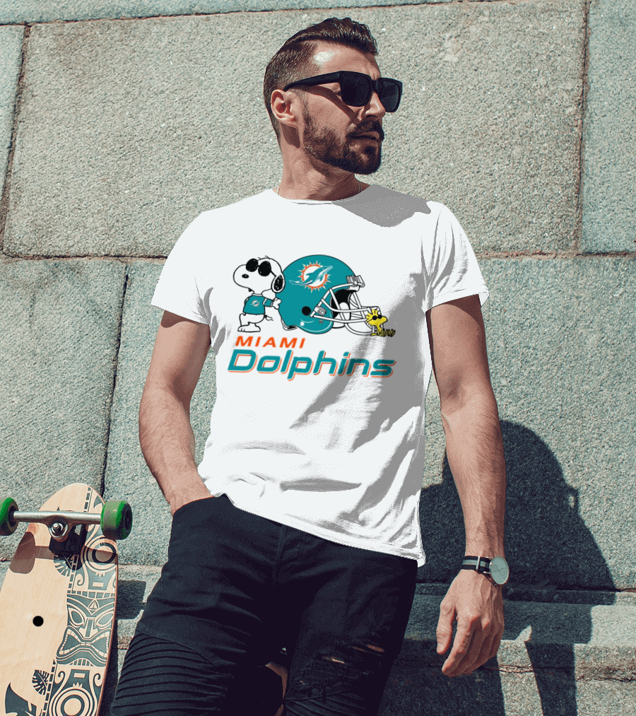 Miami Dolphins Snoopy And Woodstock Football Helmet T-Shirt