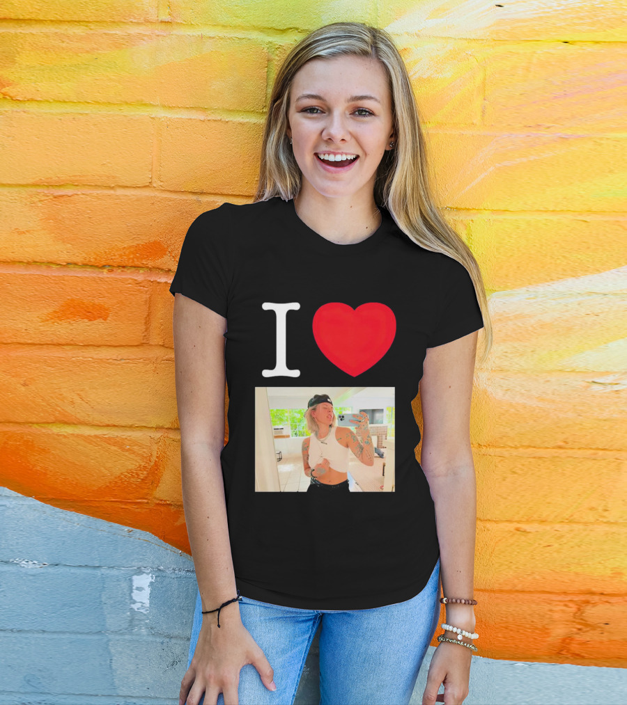 I Love Lauren Sanderson Tattooed White Crop Top Mirror Selfie Image T-Shirt