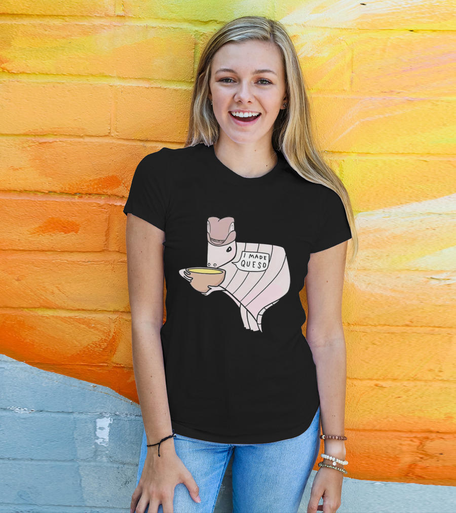 I Made Queso Armadillo With Cowboy Hat Holding Bowl T-Shirt