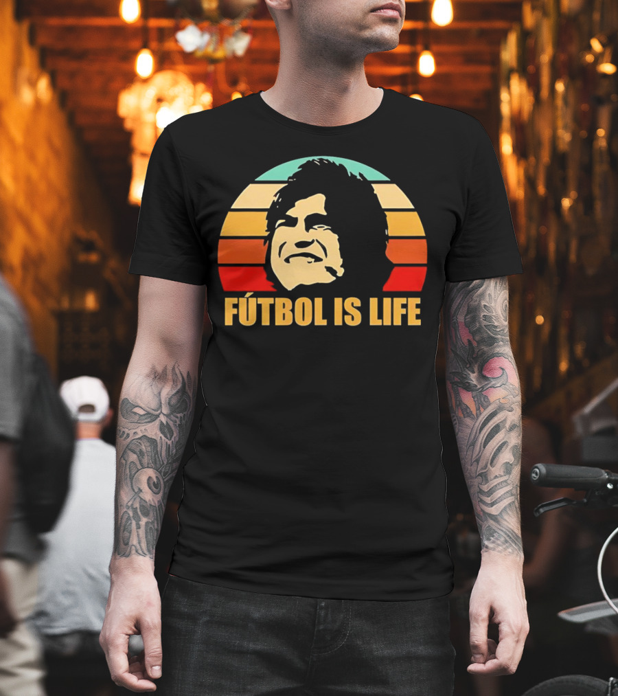 Fútbol Is Life Vintage Retro Sunset T-Shirt