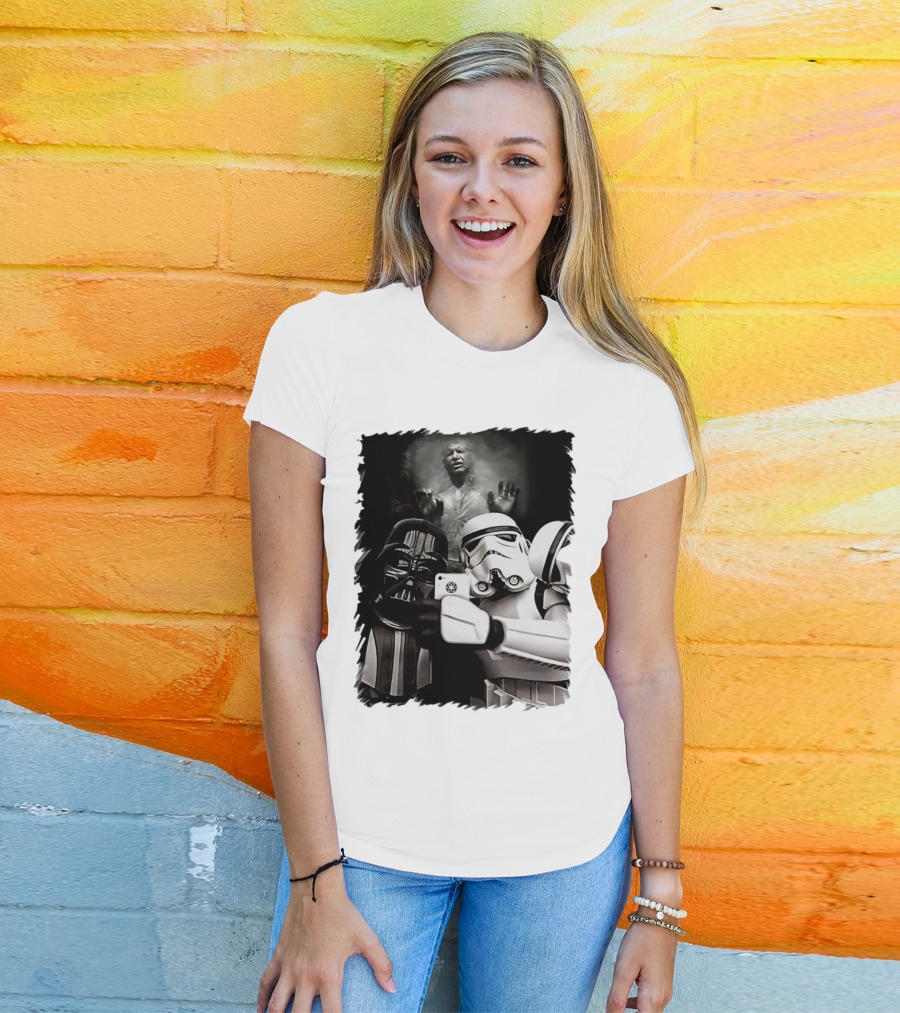 Star Wars Darth Vader And Stormtrooper Taking Selfie With Han Solo Frozen In Carbonite T-Shirt