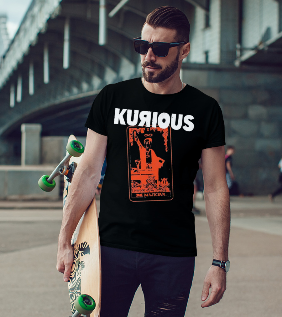 Kurious Gasdrawls The Majician Tarot Card T-Shirt