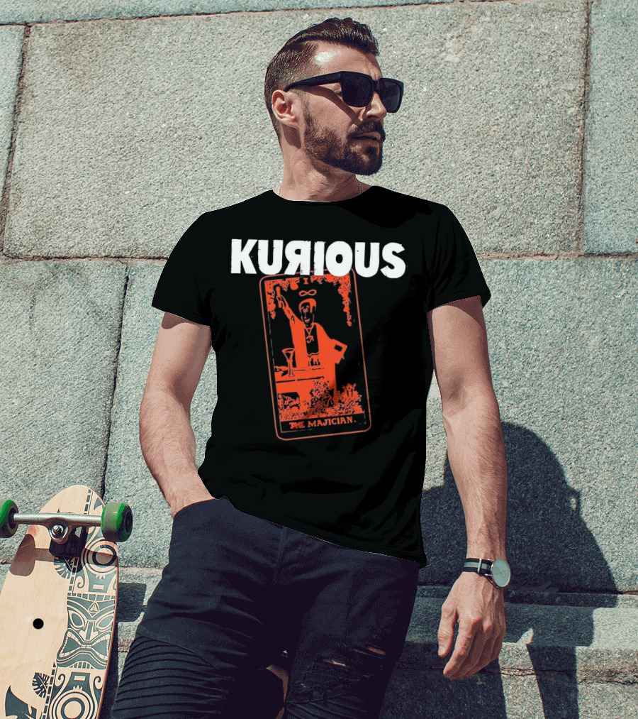 Kurious Gasdrawls The Majician Tarot Card T-Shirt
